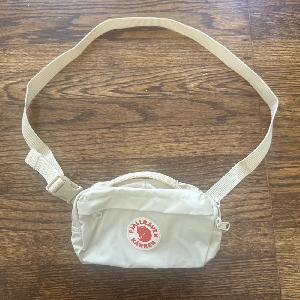 Fjallraven Crossbody Bag in Cream